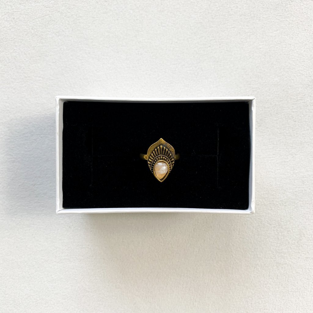 Golden Boho Stone Ring 10$
